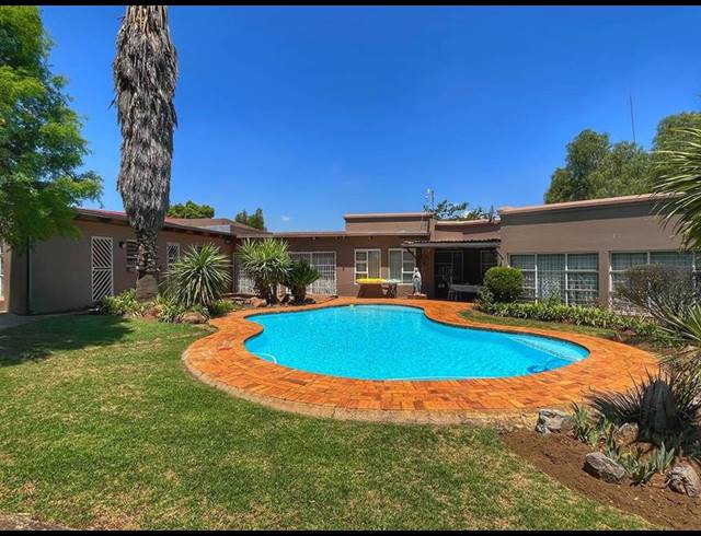 4 BEDROOM HOUSE FOR SALE IN BRACKENDOWNS